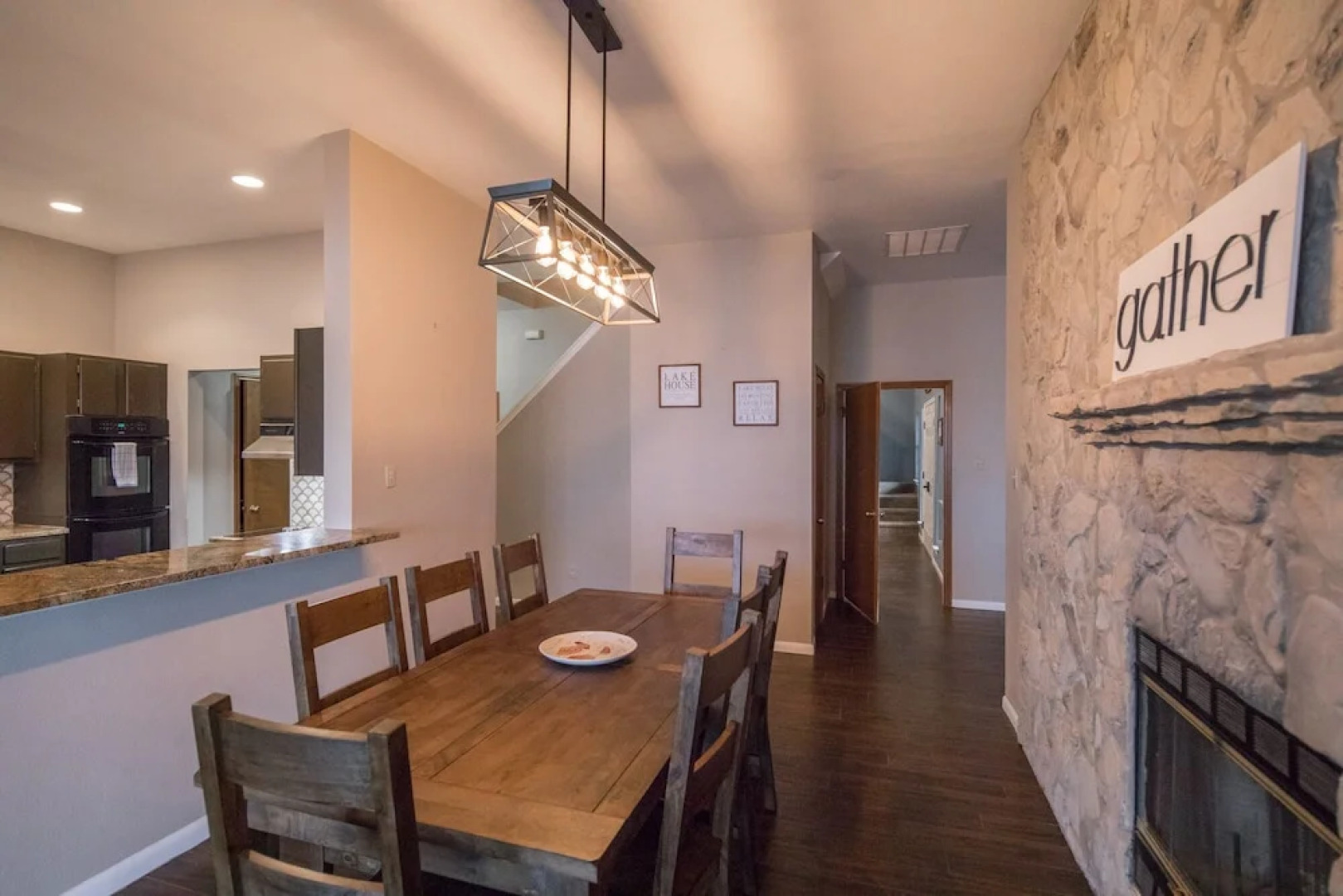 Water's Edge Retreat 4 Bedrooms 2.5 Bathrooms Home