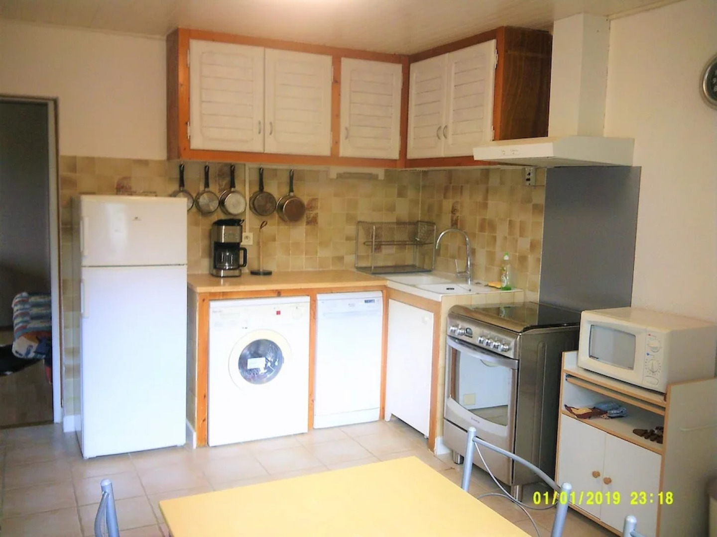 Apartment With one Bedroom in Selonnet, With Wonderful Mountain View, Shared Pool, Terrace - 15 km From the Beach