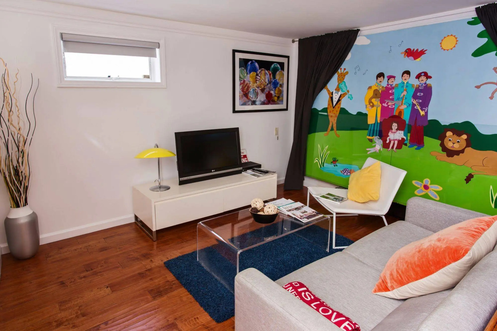 Beverly Hills Modern Guesthouse