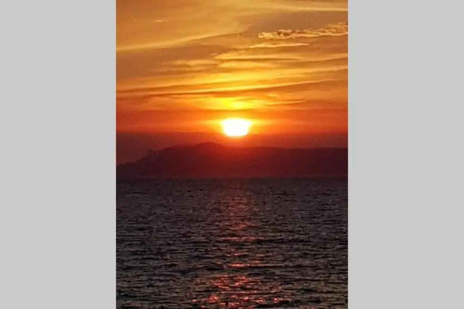 Miramare appartement pieds dans l eau vue mer féerique 180° féerique