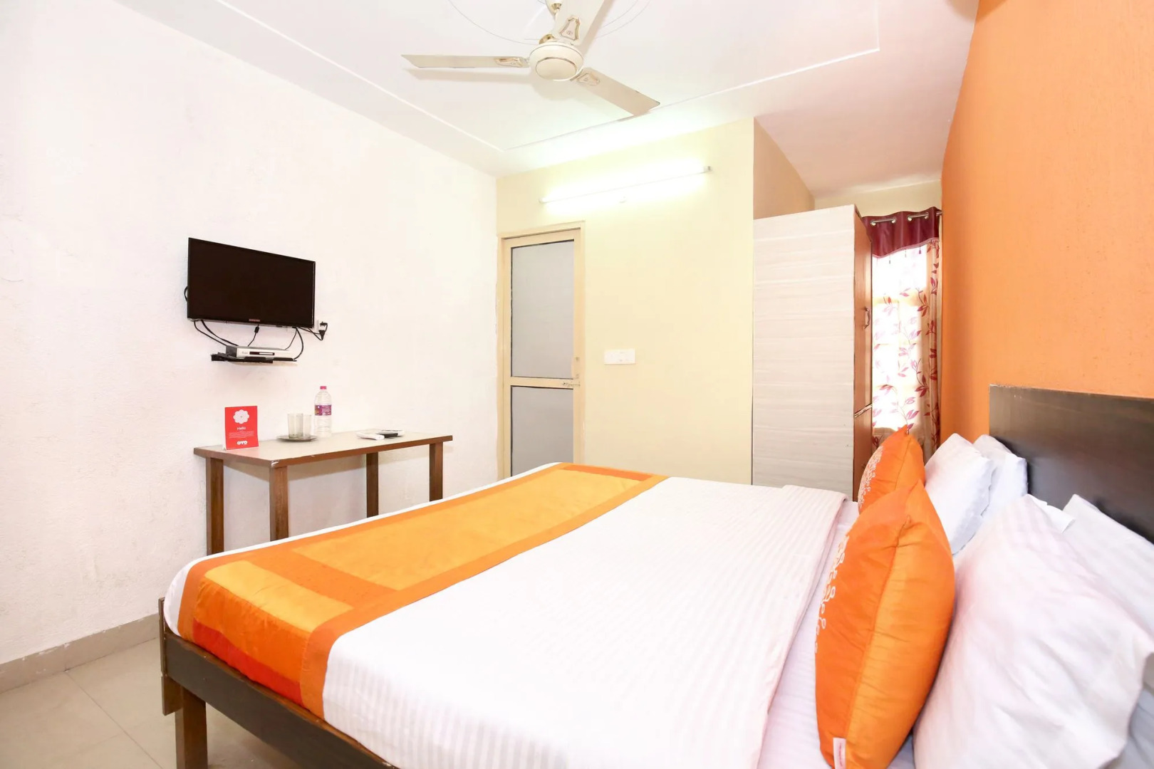 OYO 11502 Hotel Grande