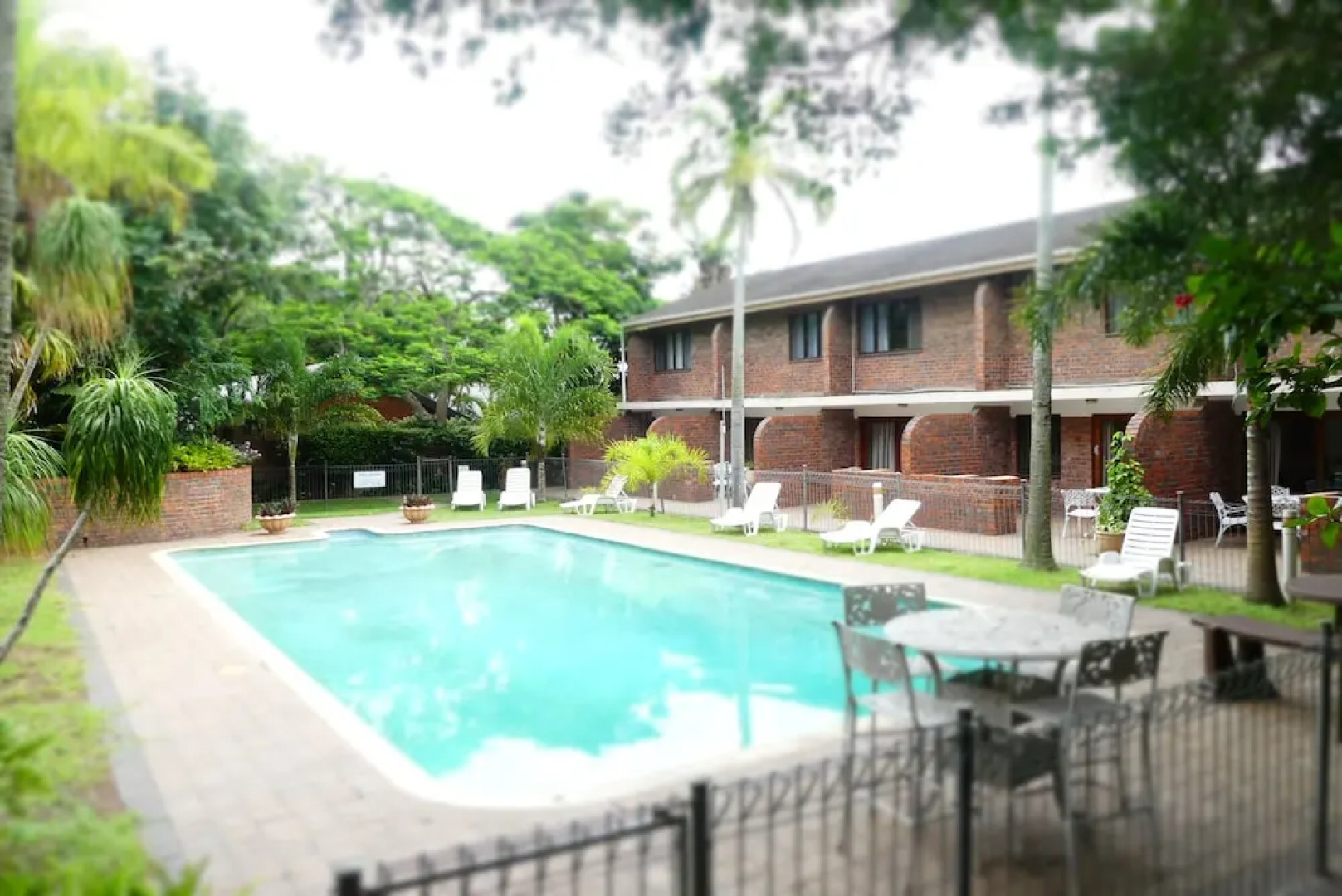 Flamingo Holiday Apartments