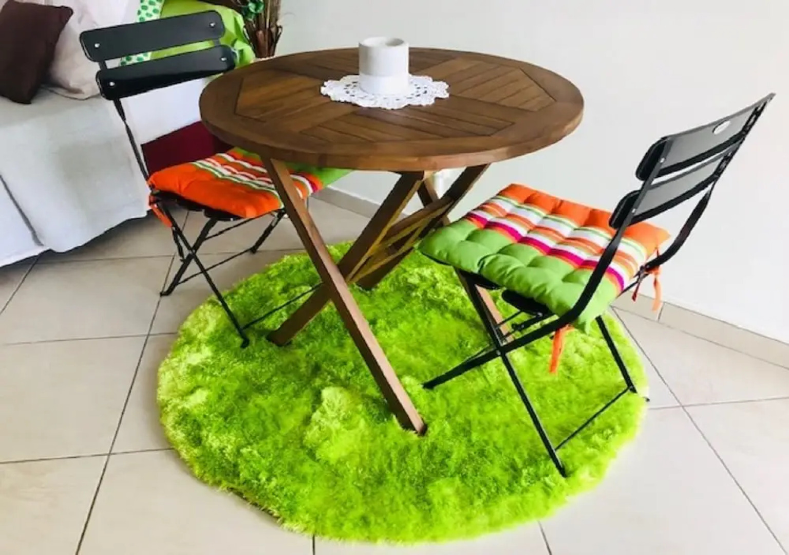 COLIBRI PAYS- Adults Only