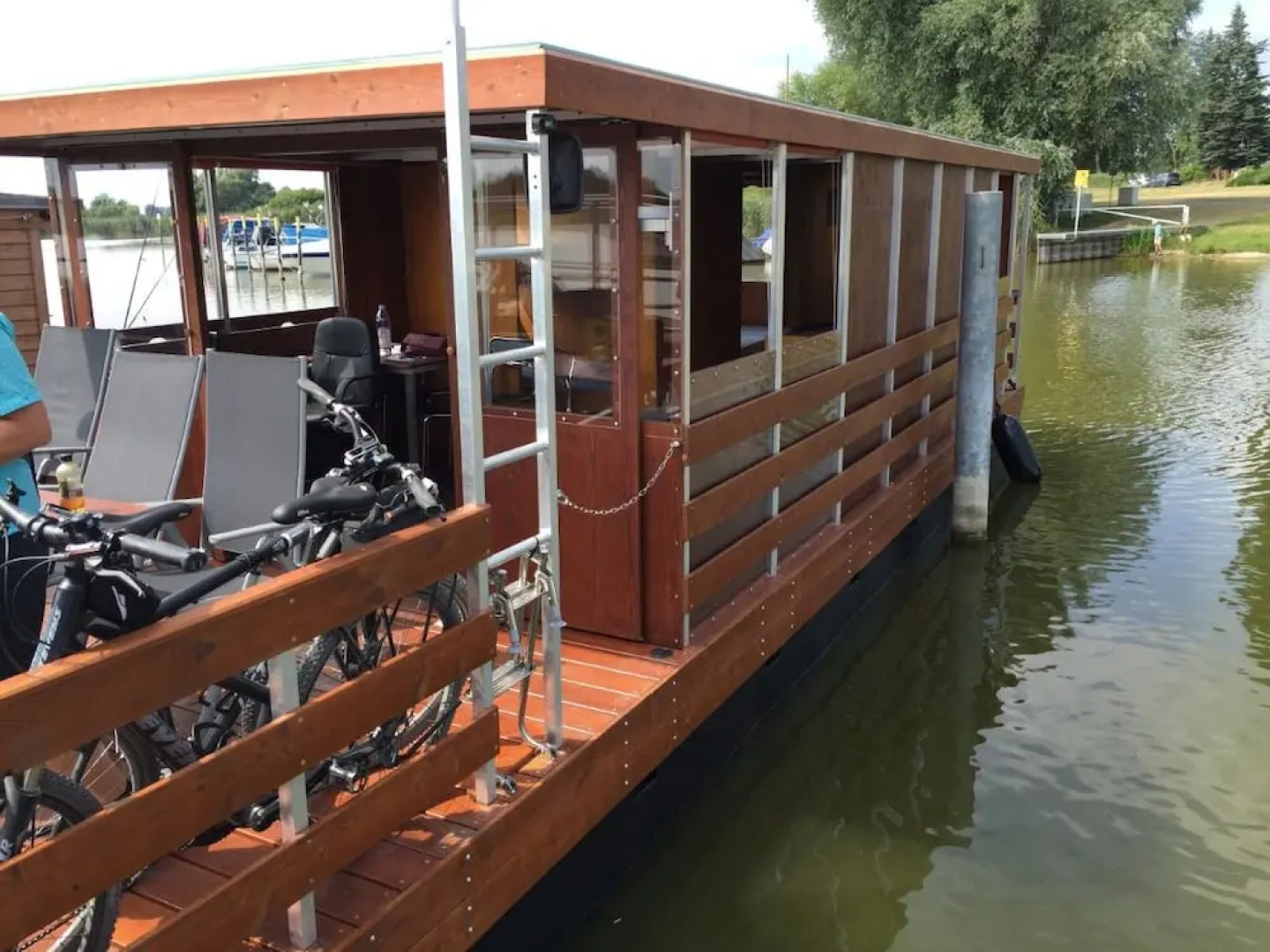 Hausboot Demmin an der Peene