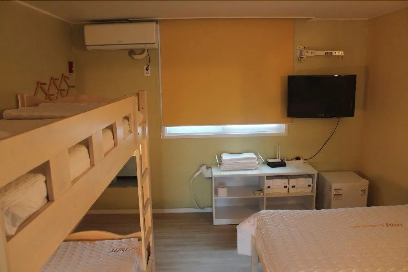 Hi & J Guesthouse - Hostel