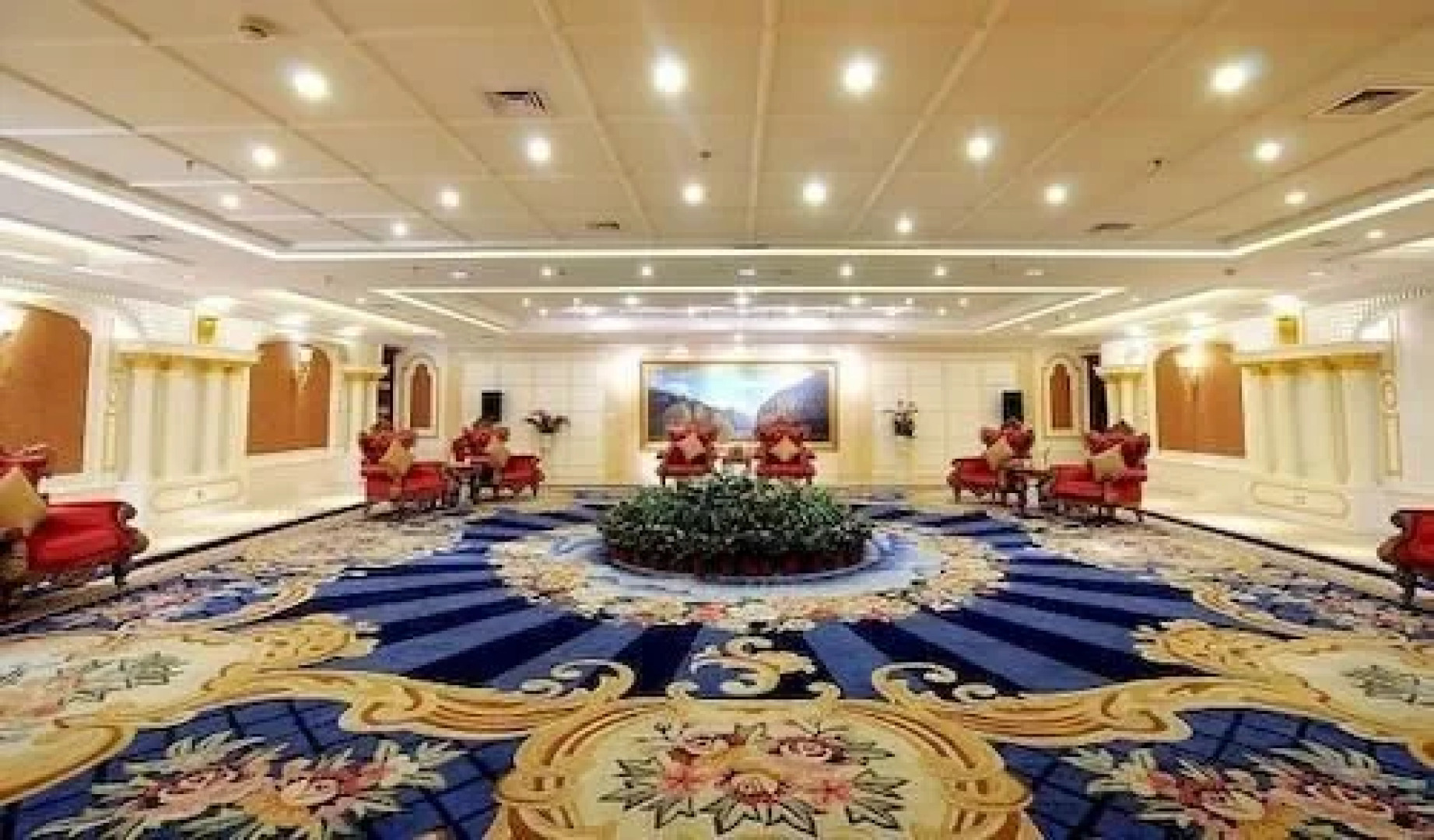 Pacific International Hotel