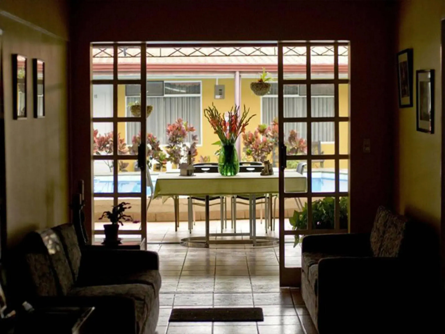 Hotel Puerta del Sol - San Jose Airport