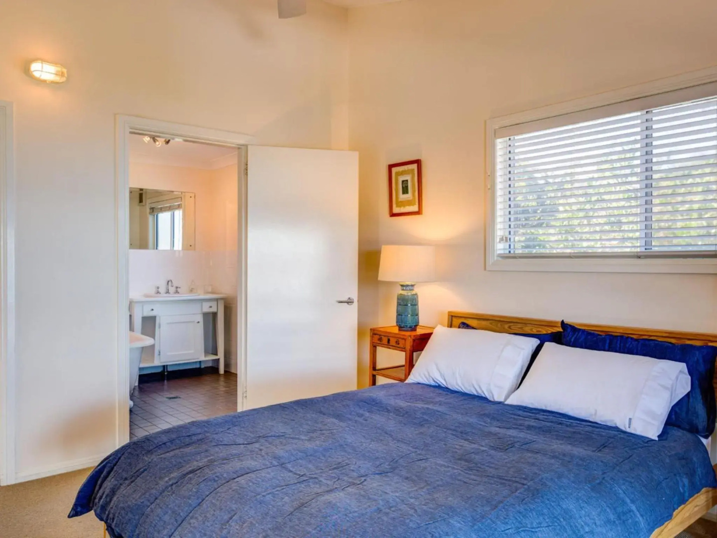 THE LOOKOUT AT GERROA Gerroa 4pm check out Sundays