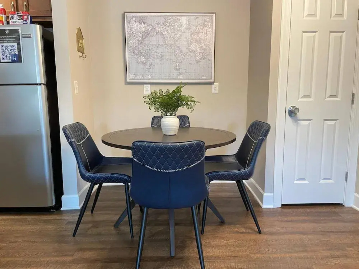 The Cozy Queen s Flat 1st Floor Pet-friendly