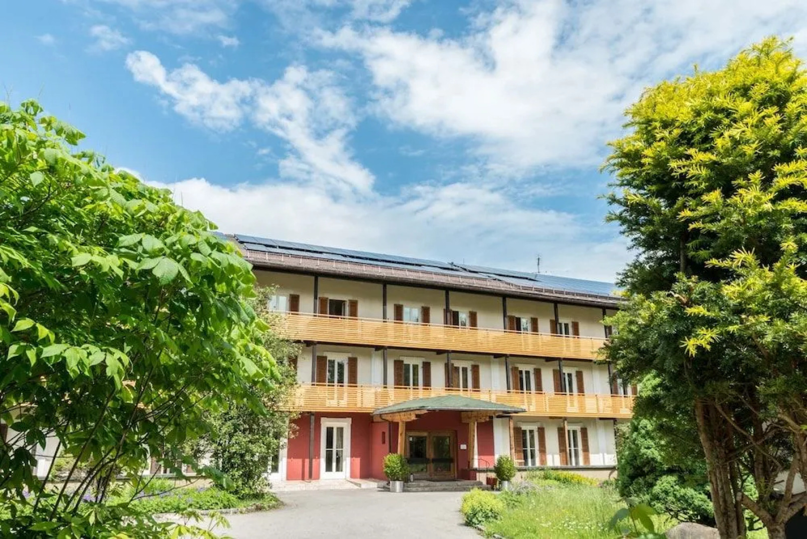 SEINZ - vegetarisches/ veganes BioHotel