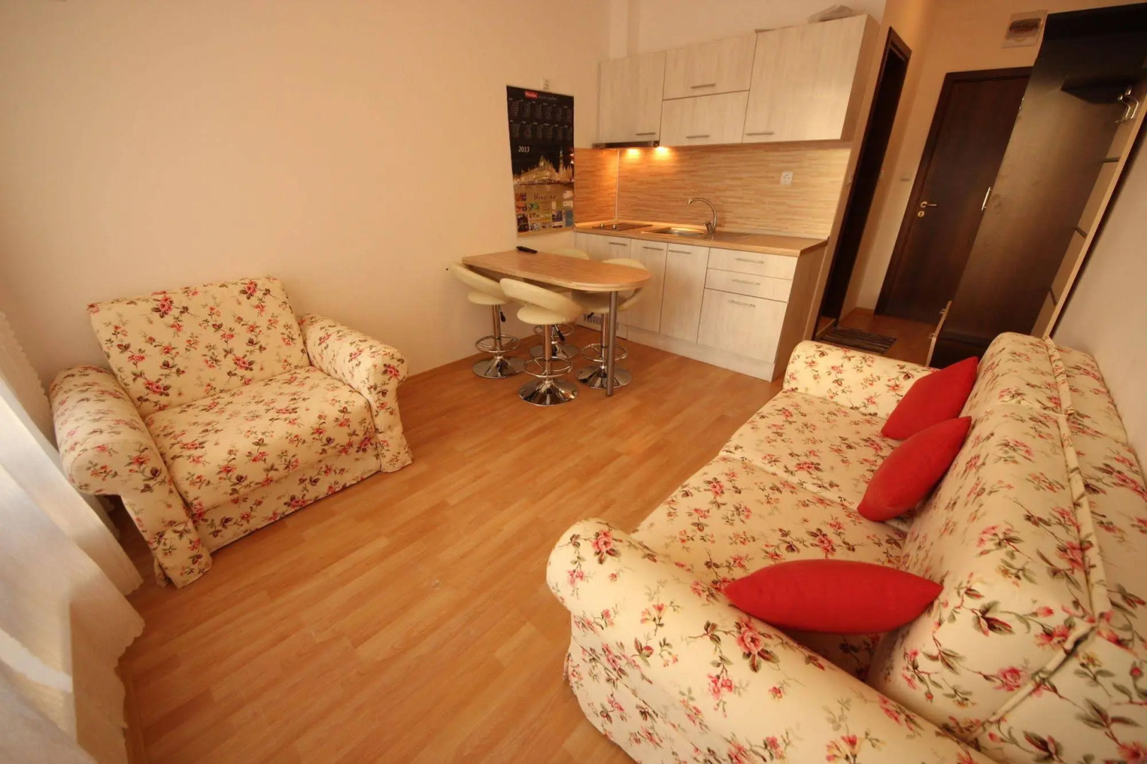 Apartment in Sunny Day 6