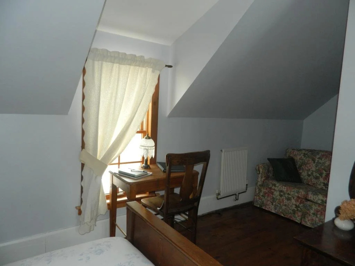 1854, The Maplegrove Inn