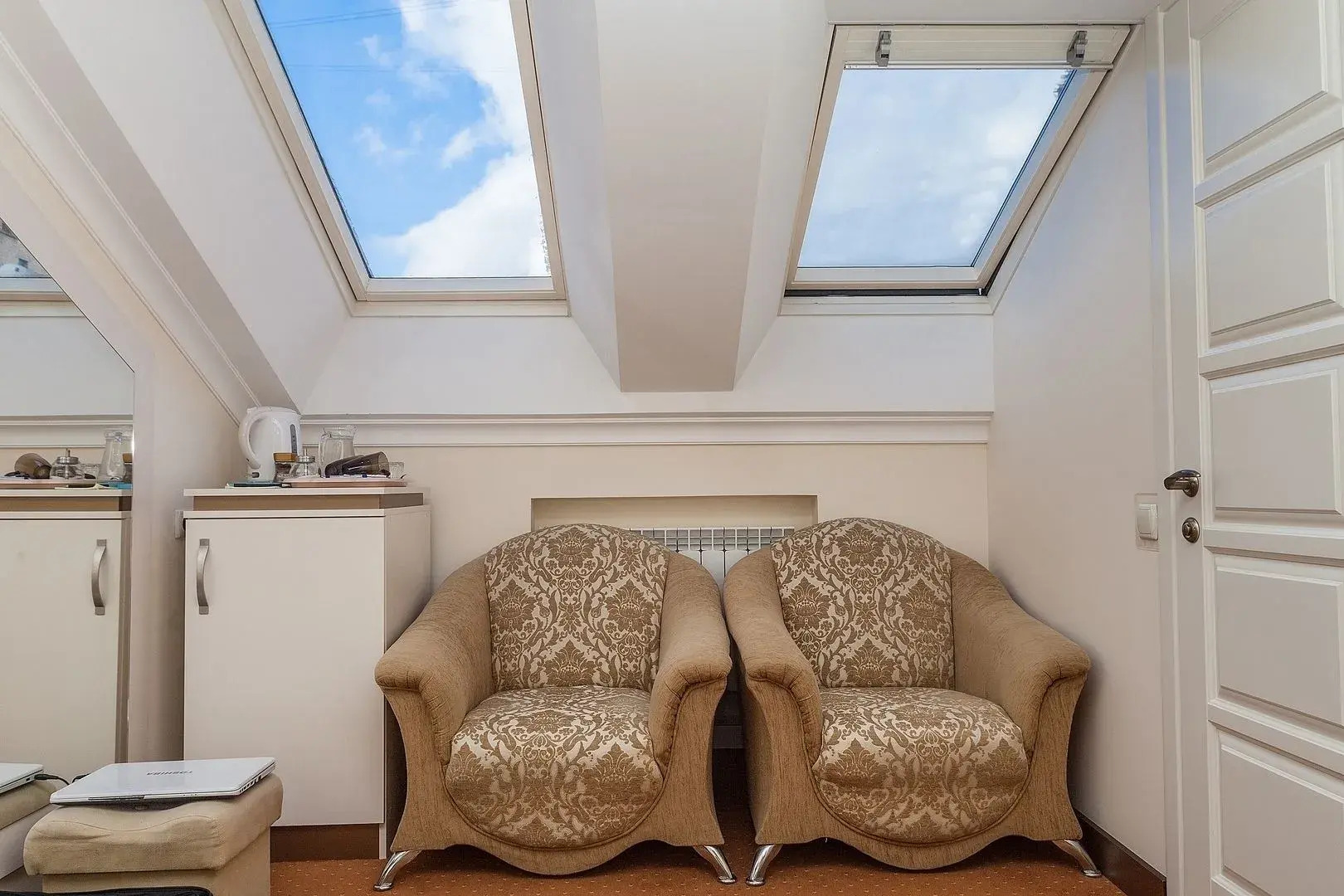 Мини-отель «Седьмое небо», ул. Евгения Коновальца