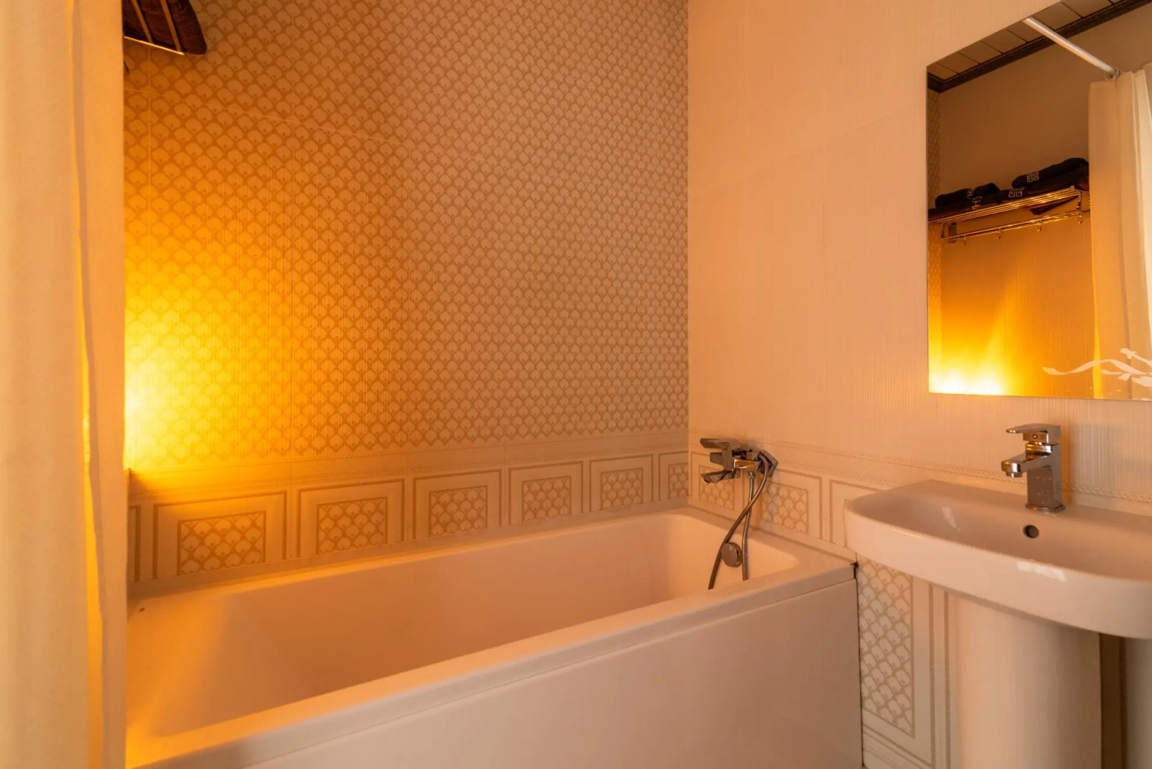 Bon voyage на улице Юсупова