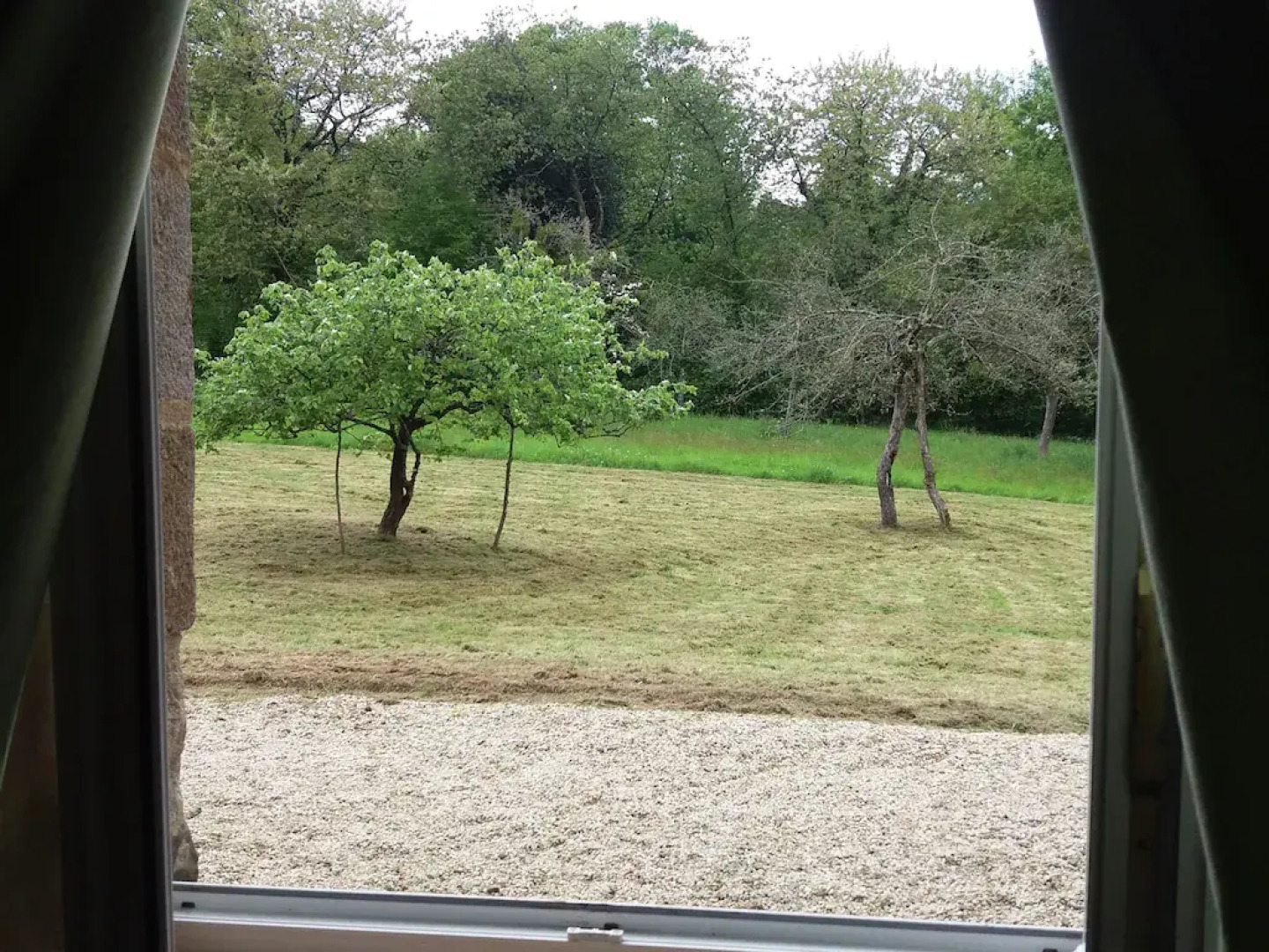 Pleasant Holiday Home in Isigny-le-buat With Garden