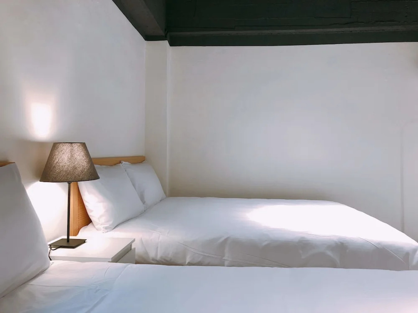 Taipei Apt.4 MRT Ximen Station Suite