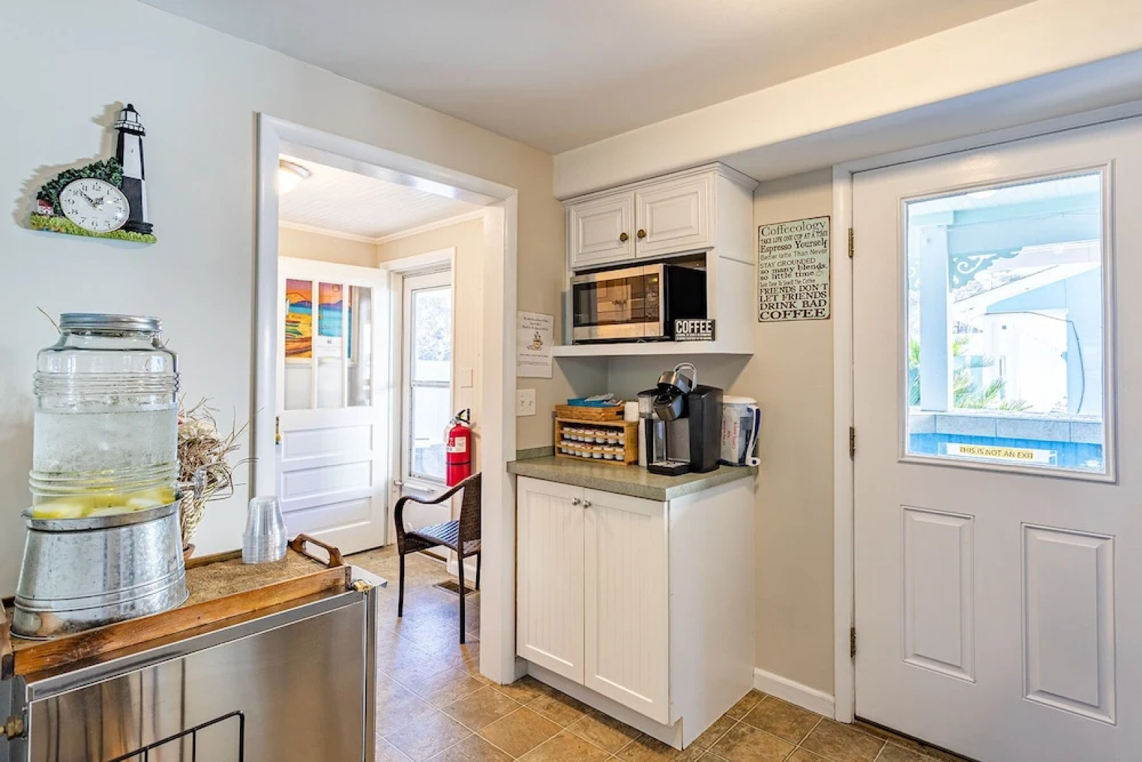 Island Guesthouse and Motel