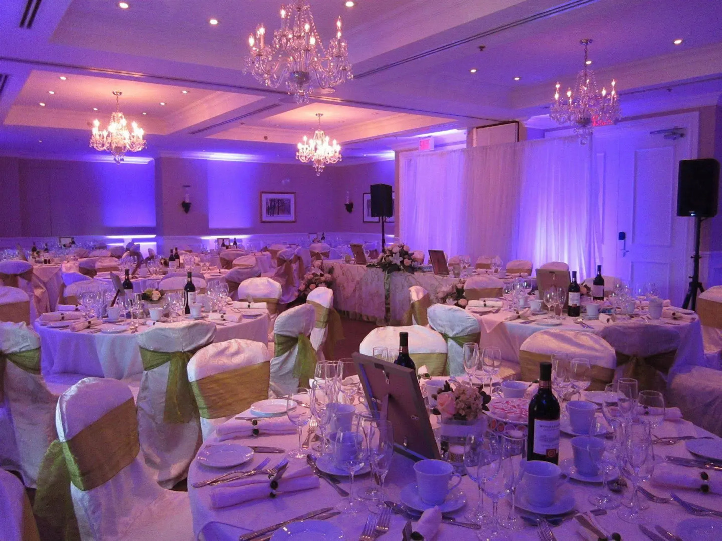 Le St-Martin Hotel & Suites Laval