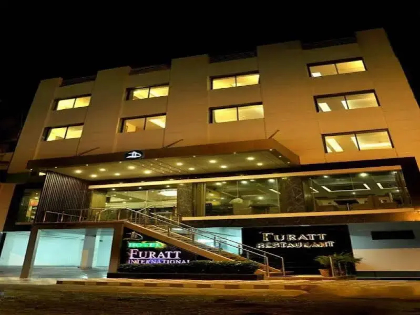 Hotel Furatt International