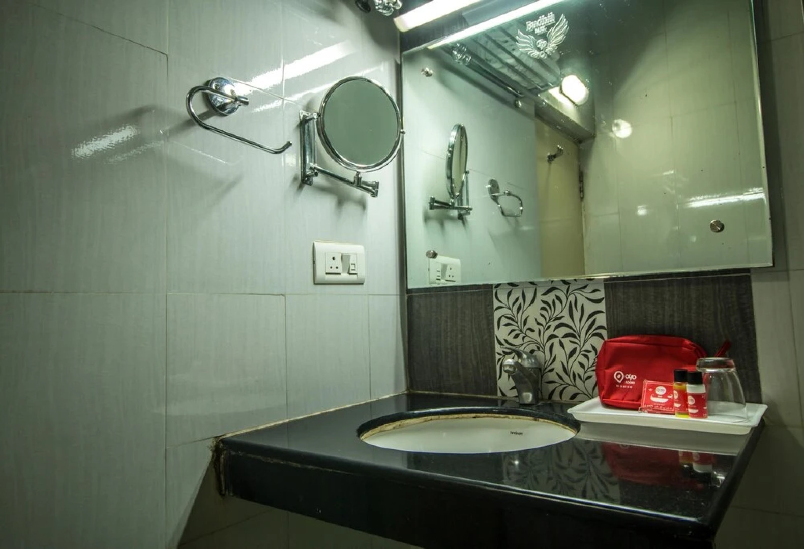 OYO 1085 Hotel Budhil Park