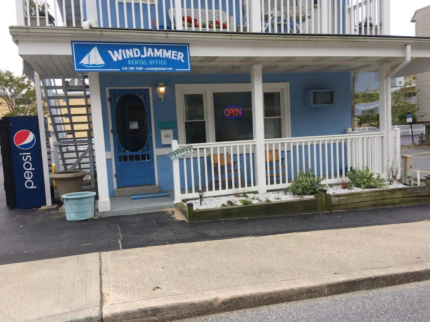 Windjammer Condominiums