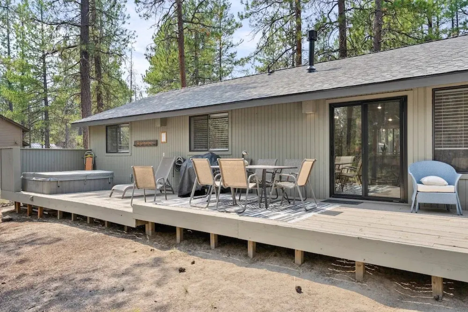 8 Quartz Mountain 3 Bedroom Home by Redawning