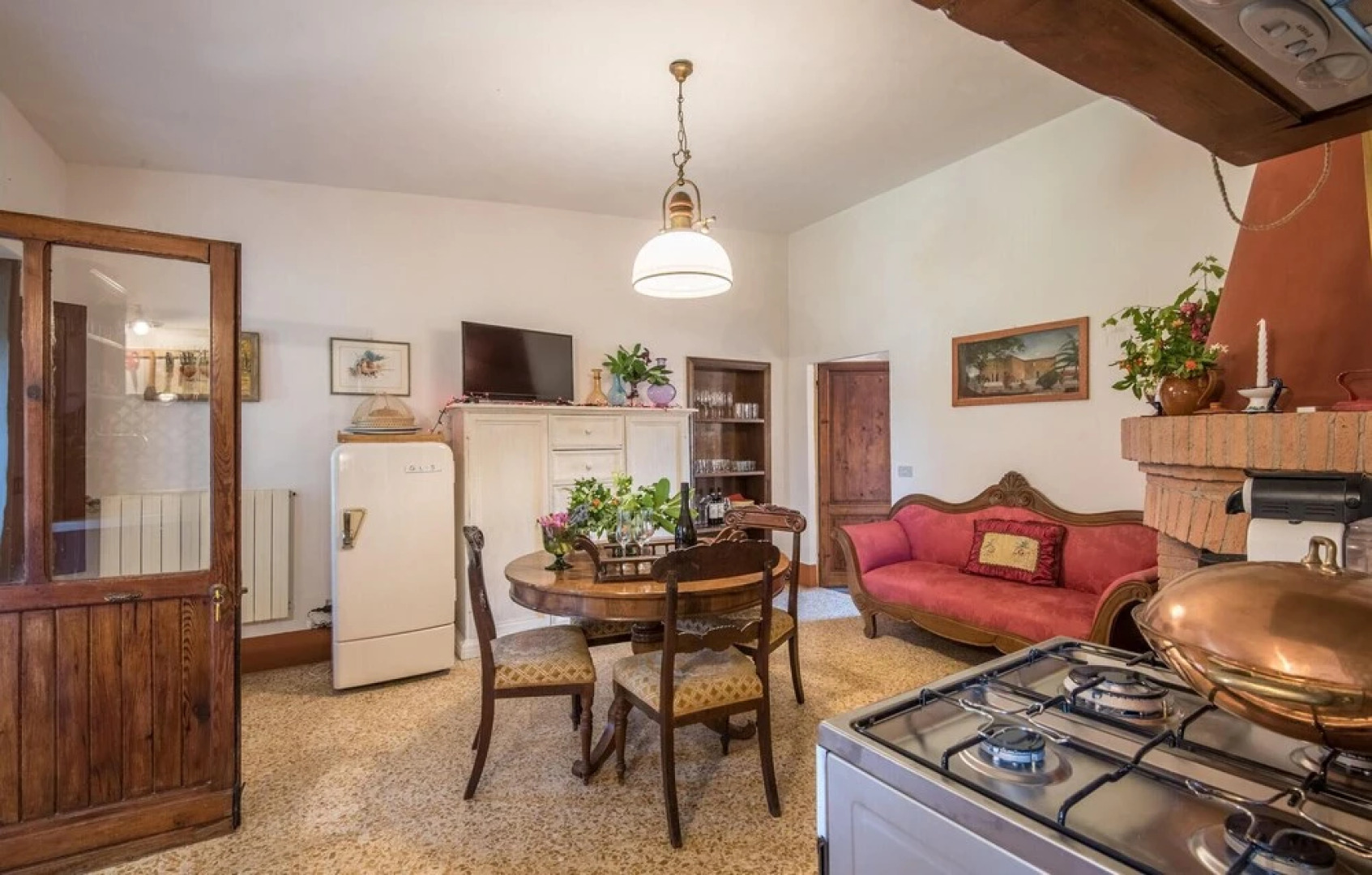 Nice Home in Siena With Wifi and 2 Bedrooms