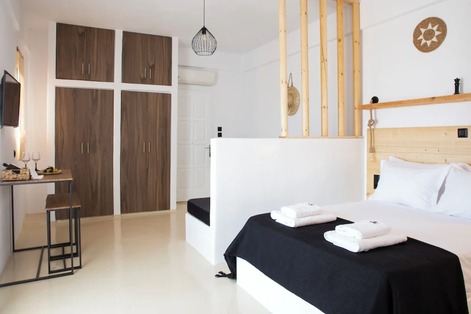 Paros King Luxury Apartments