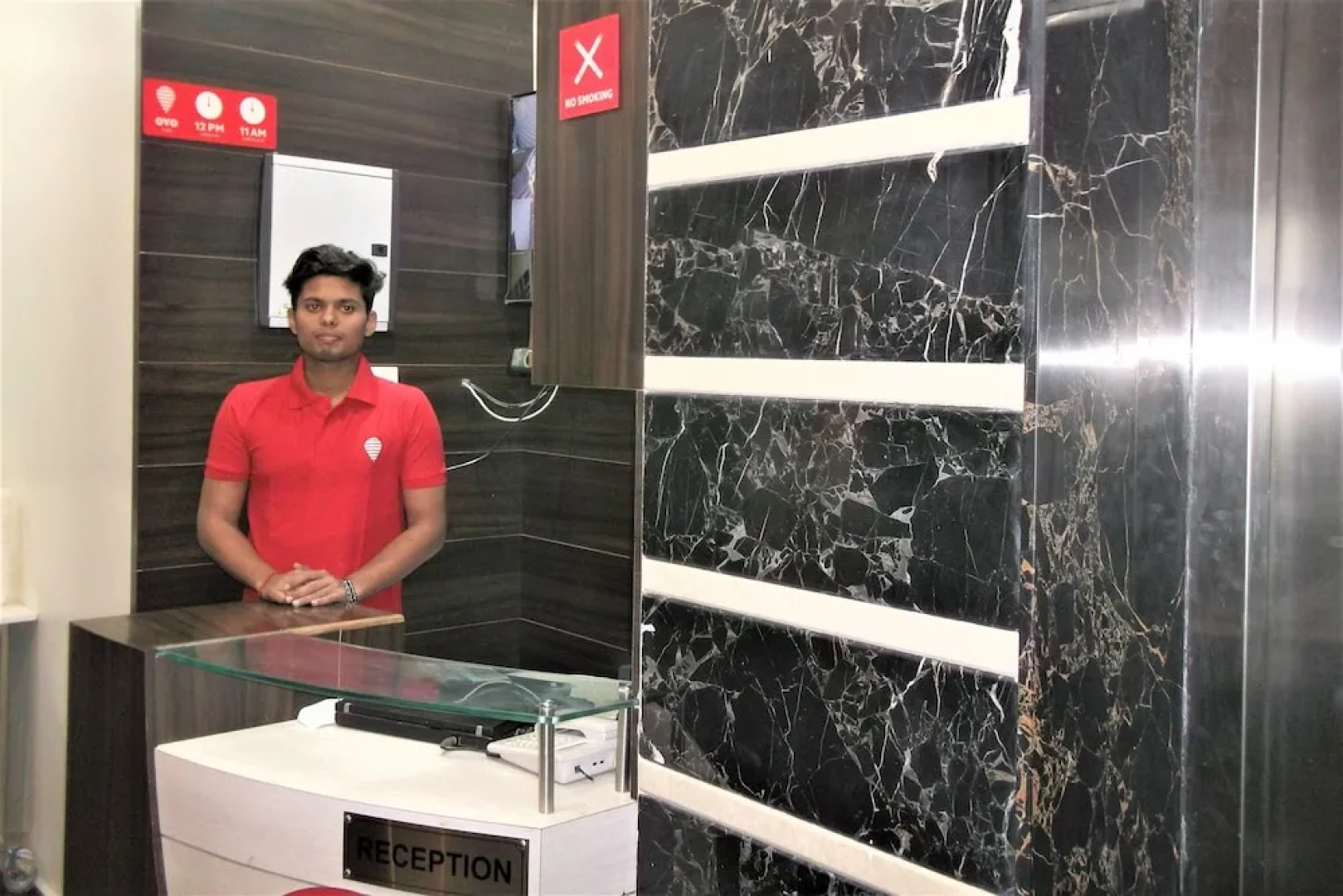 OYO 10360 Hotel Grand Manoranjan