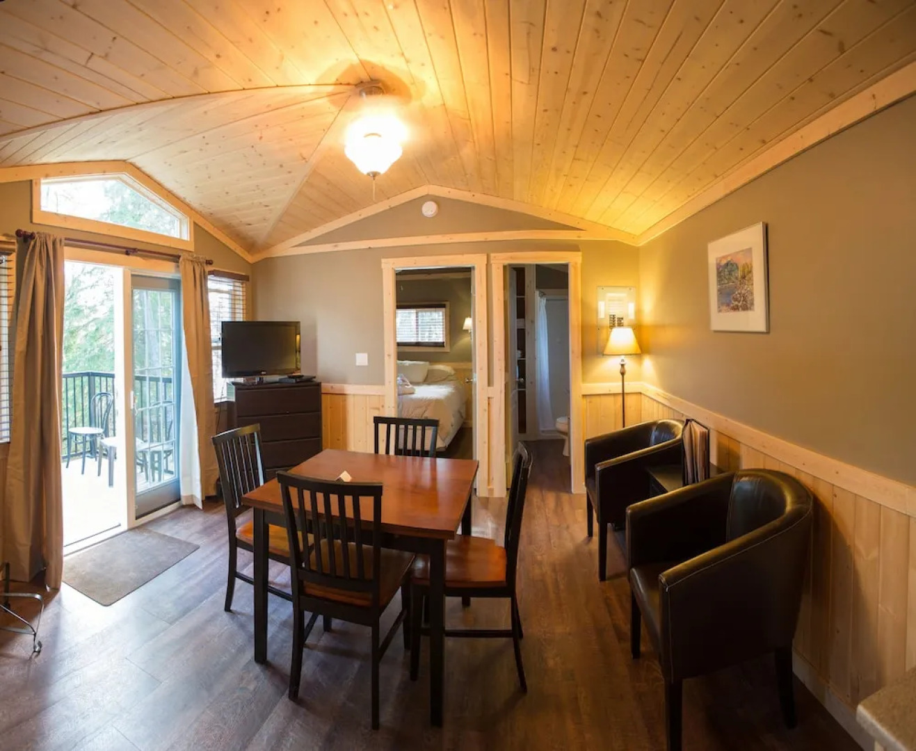 Halcyon Hot Springs Resort