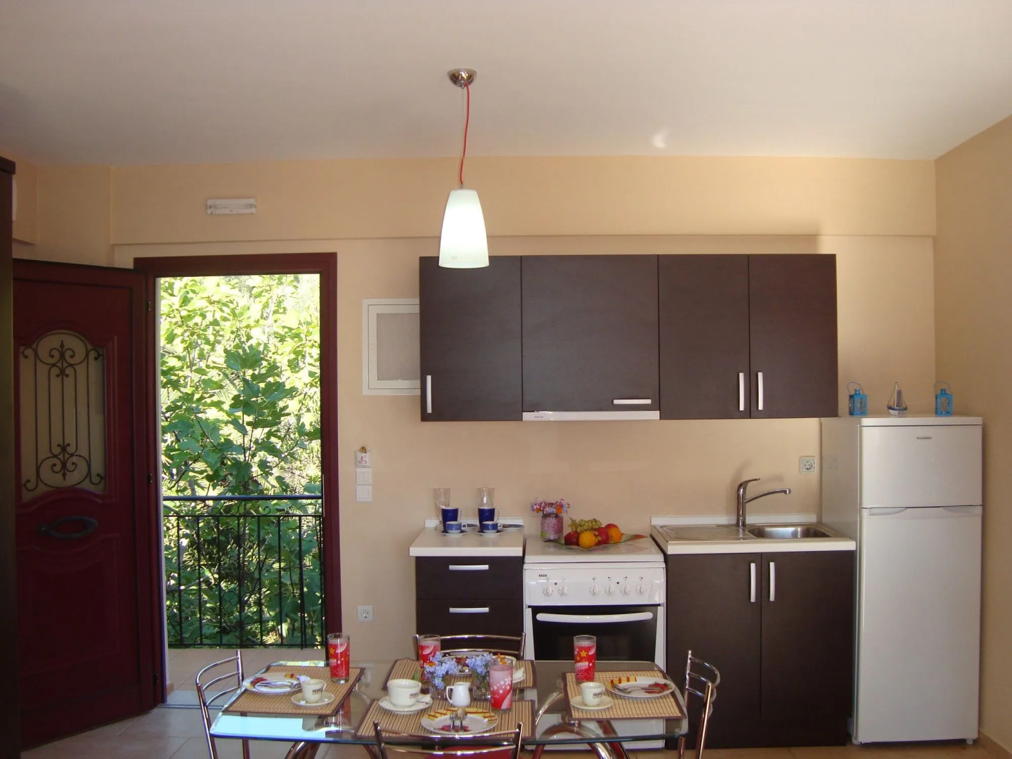 Mikros Gialos Apartments