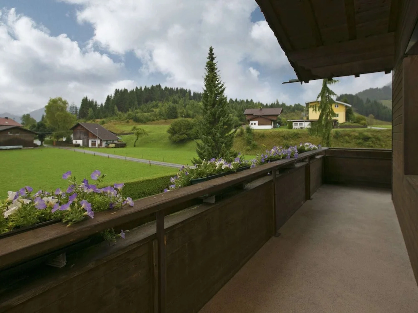 Heavenly Apartment in Wängle Tyrol With Walking Trails Near