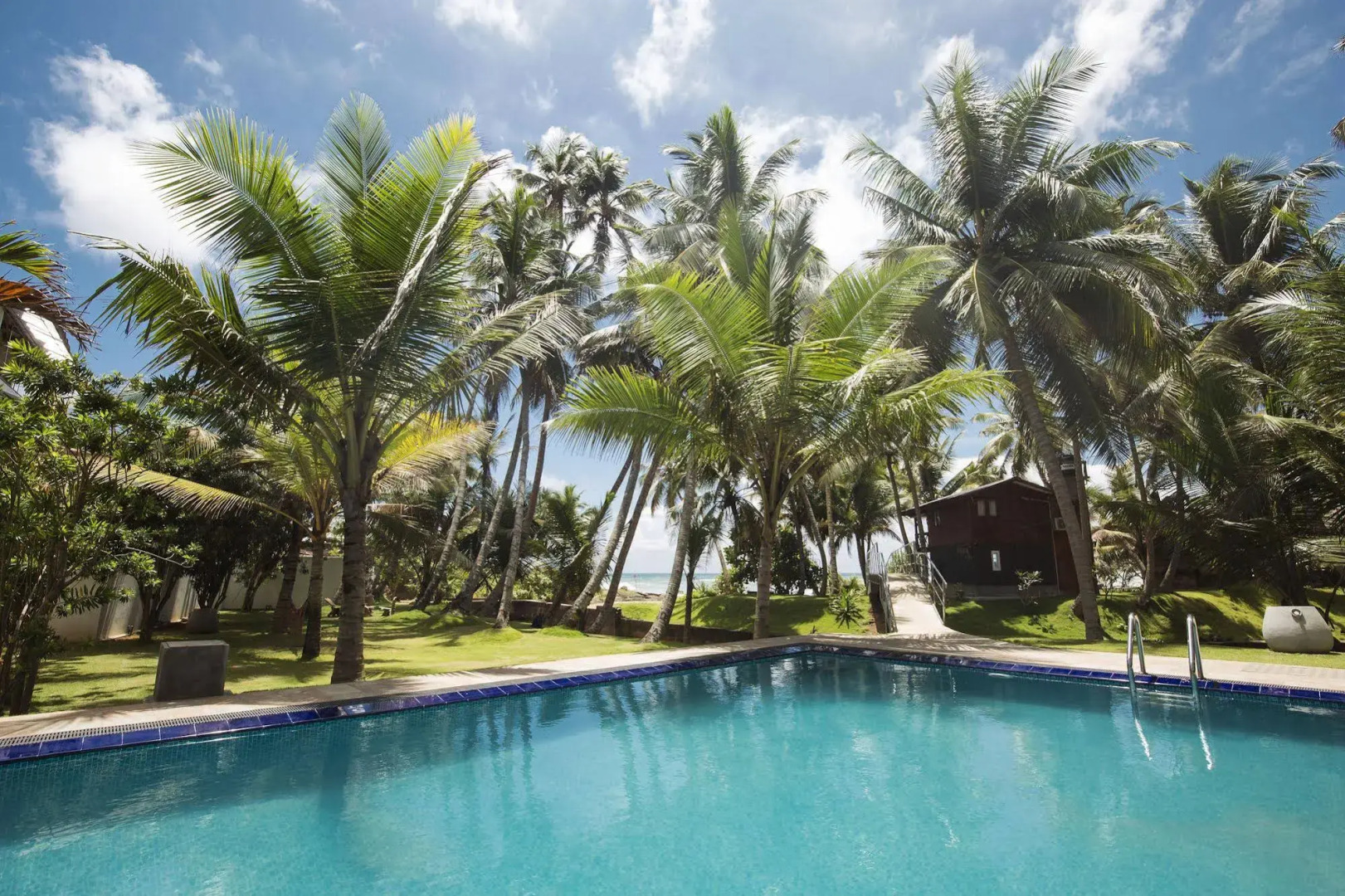 Rockside Beach Resort