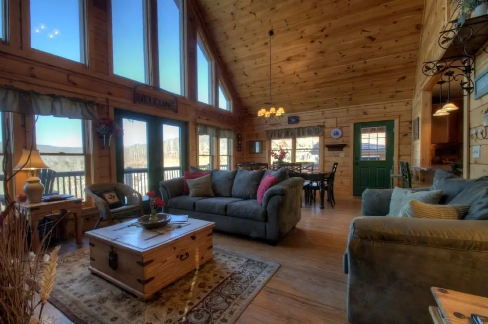 Eagle's Nest - 4 Br Cabin