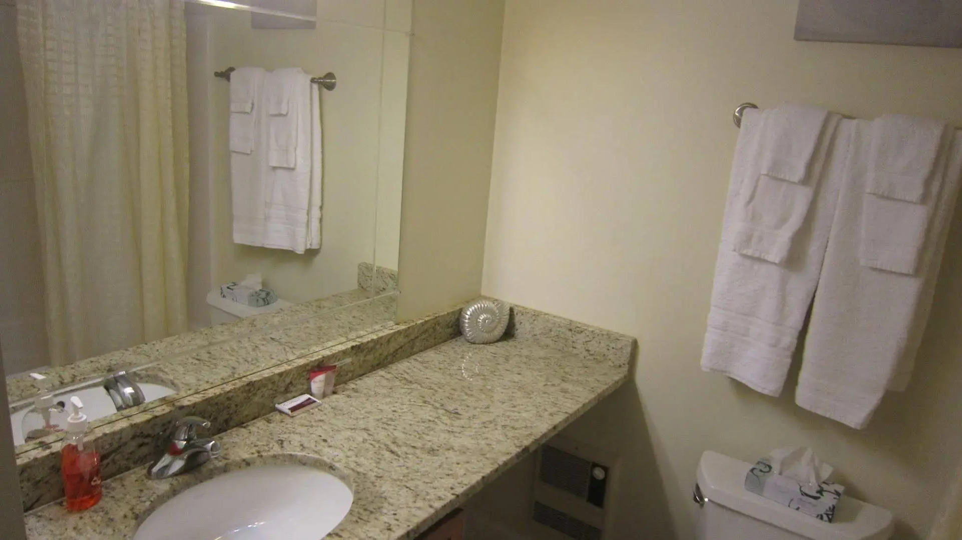 Atlantic Breeze Suites