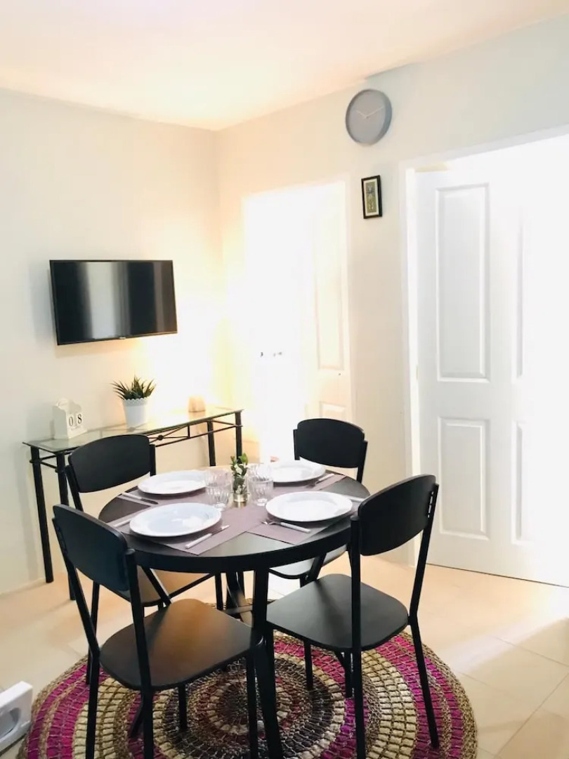 Bella's Private Condominium