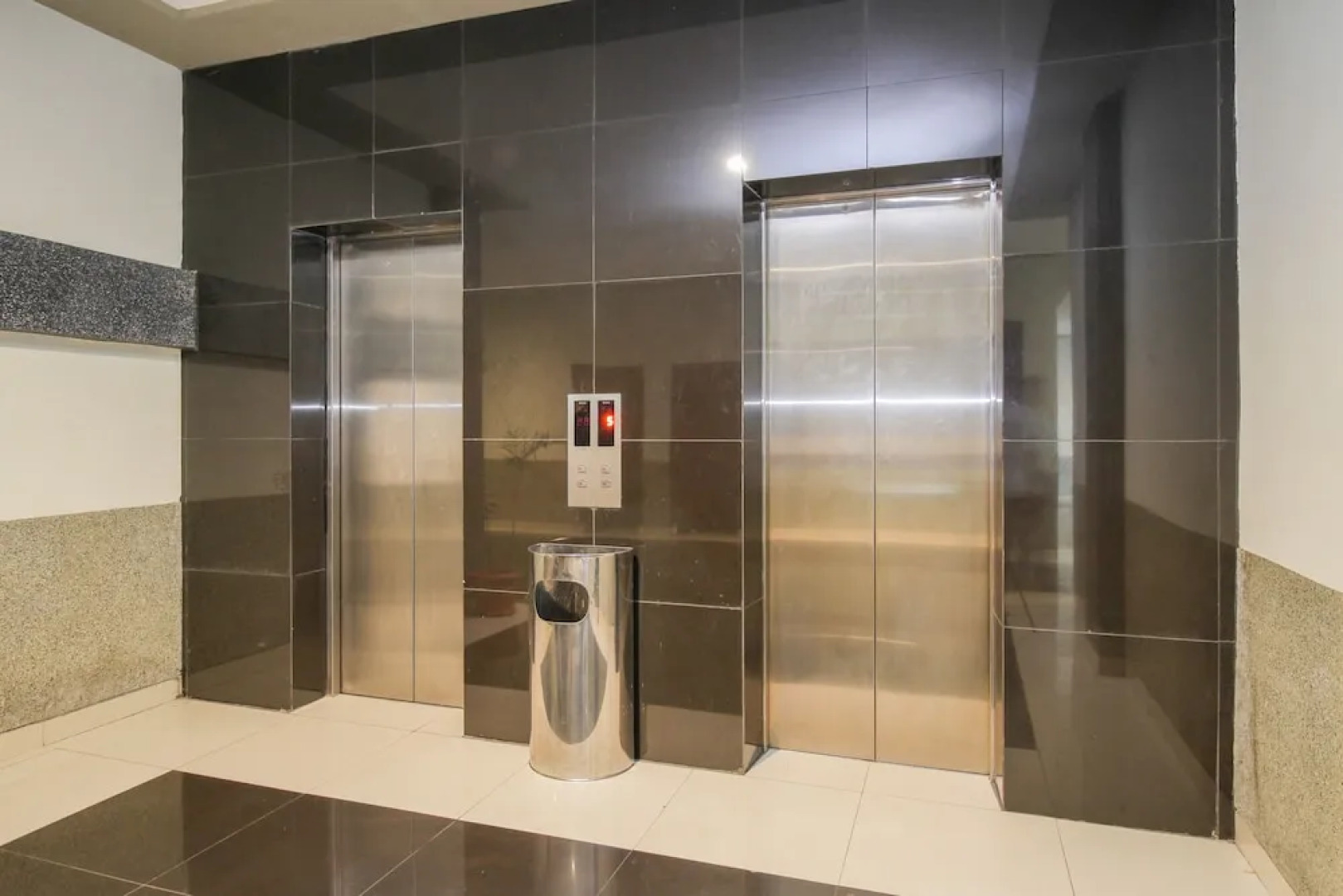 Airy Sentul Raya Jakarta KM 49.5 Bogor