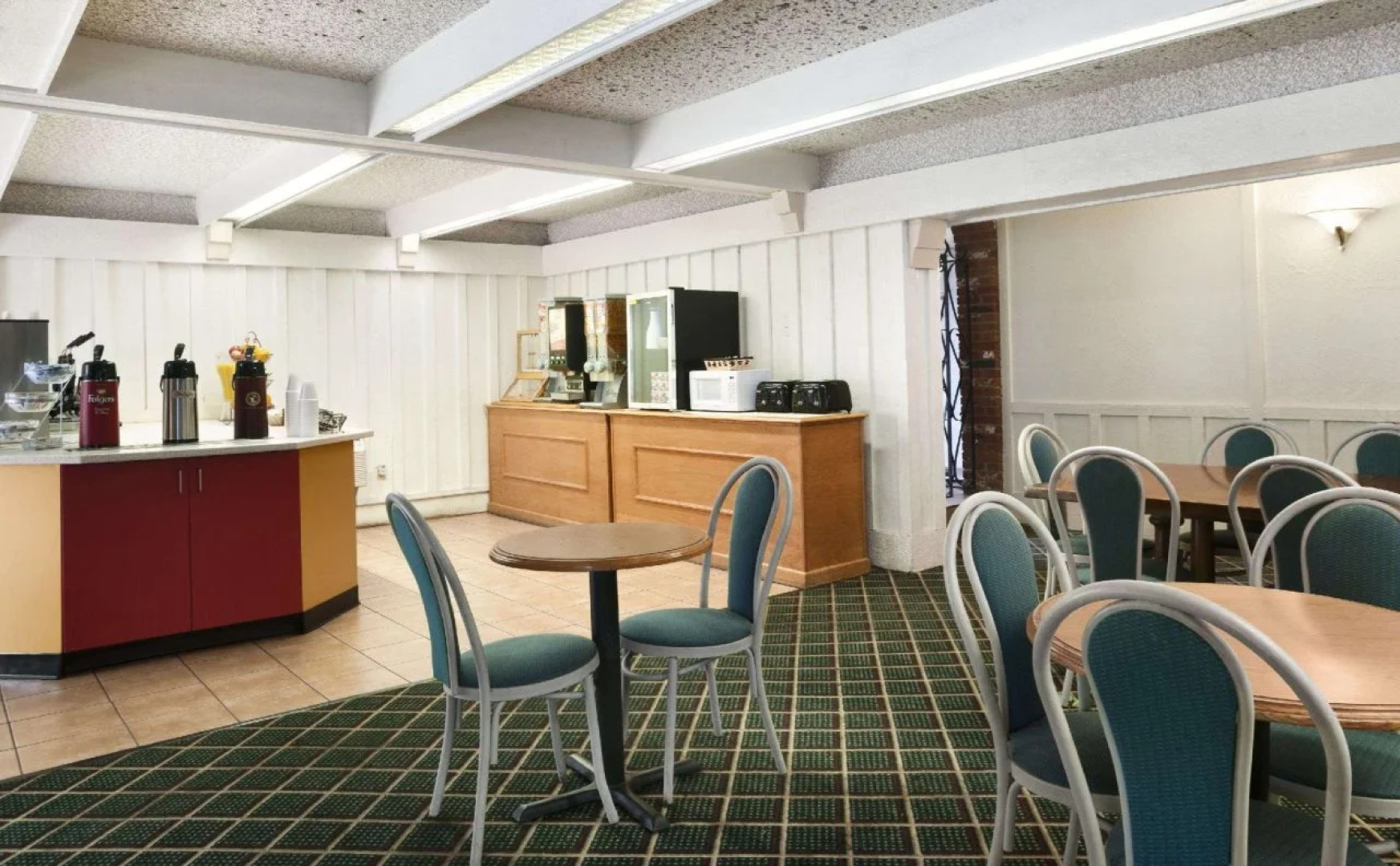 Travelodge by Wyndham Traverse City MI