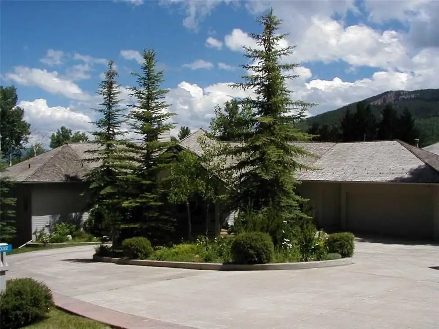 Pine Ridge - 5 Bedrooms Home