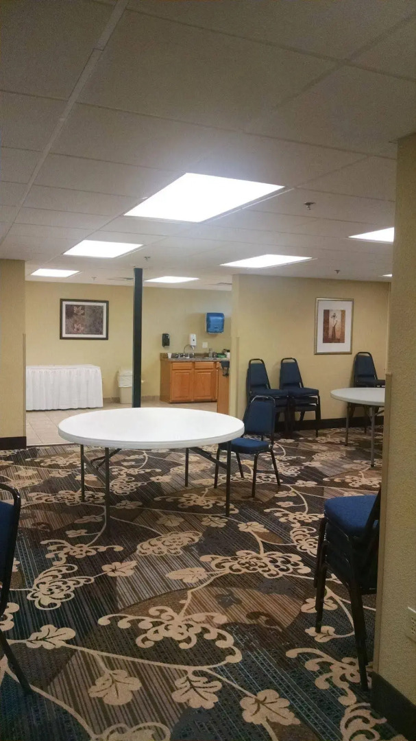 Barrington Hotel & Suites