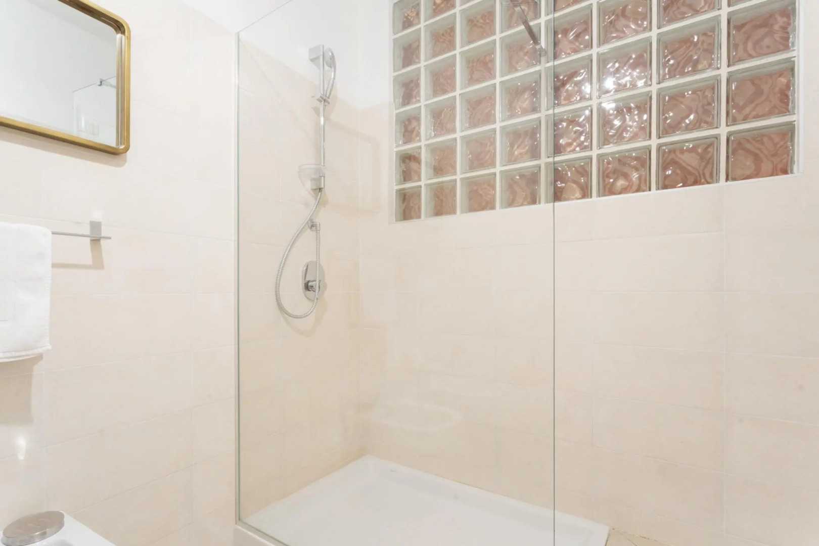 Co-b730-regi37a2 - Romantic Pier