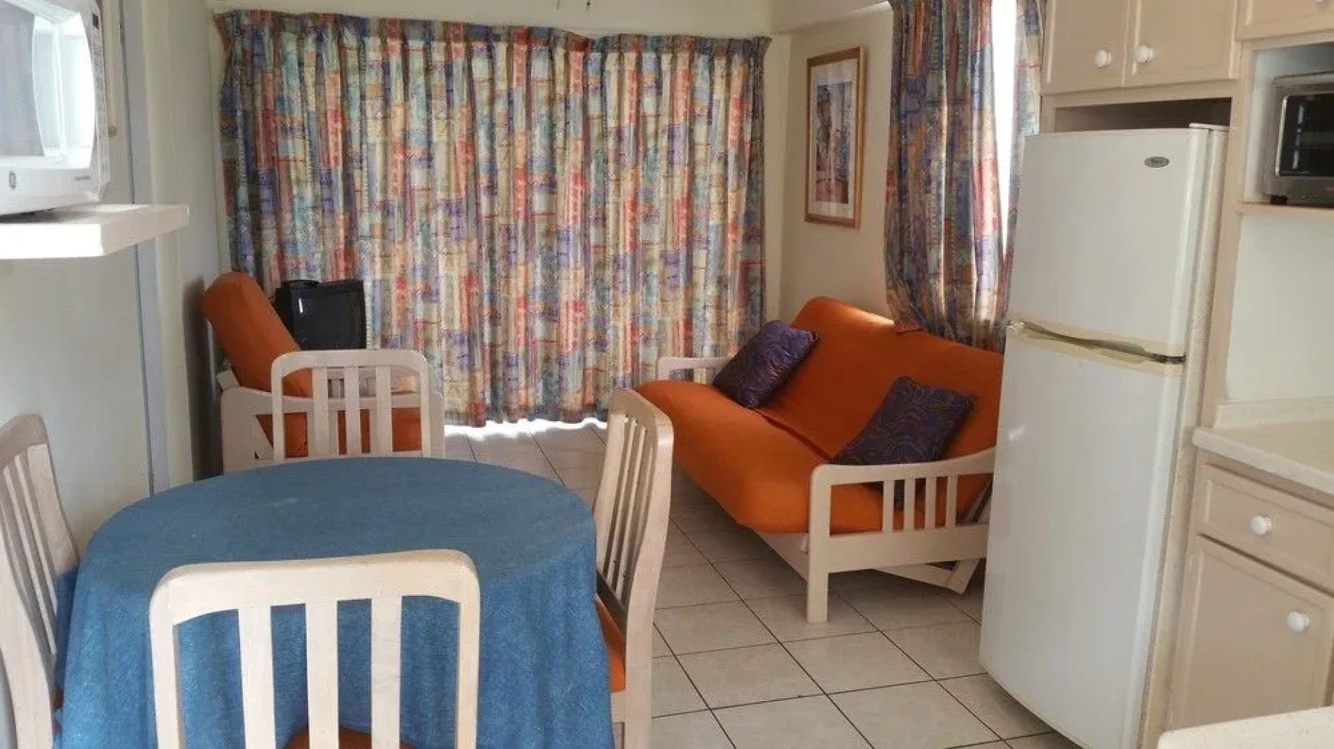 Melrose Beach Apartment