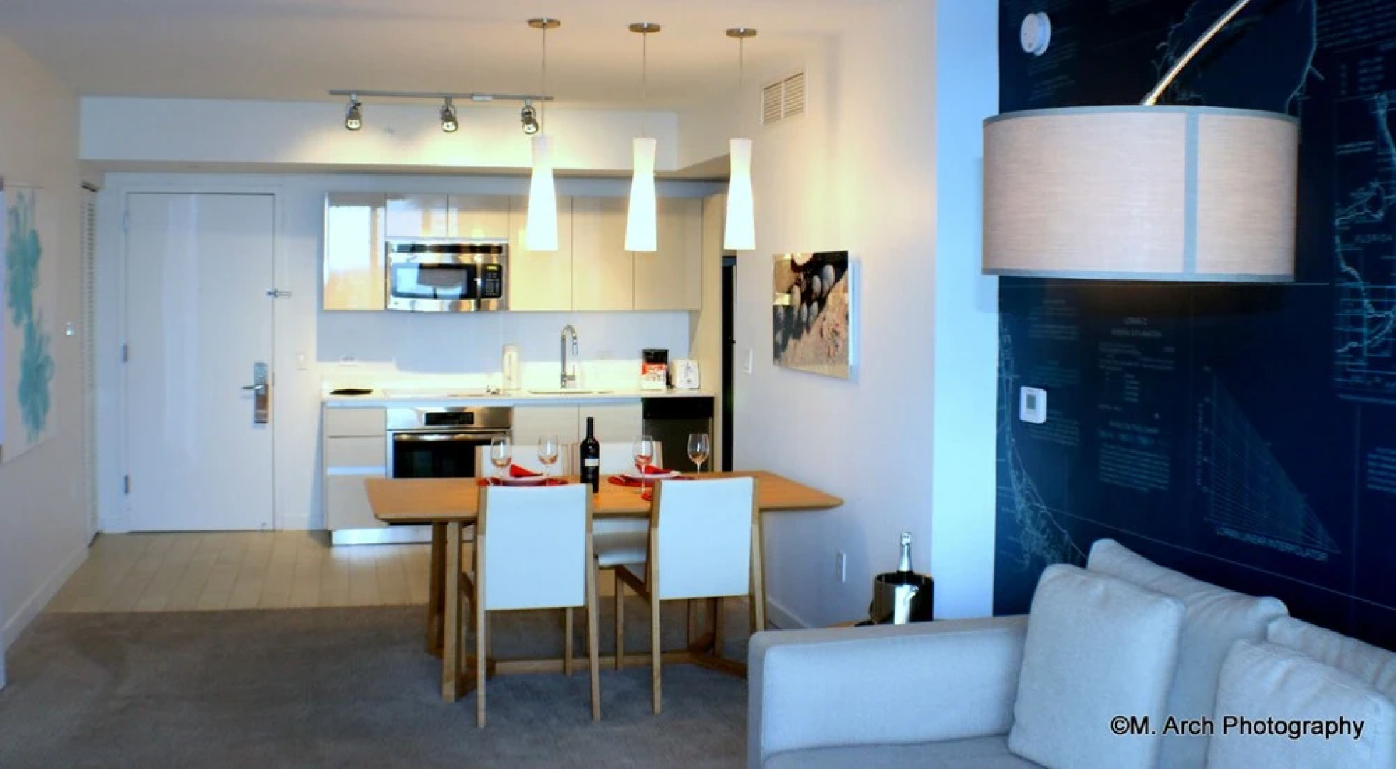 Hallandale Suites by 1stHomeRent