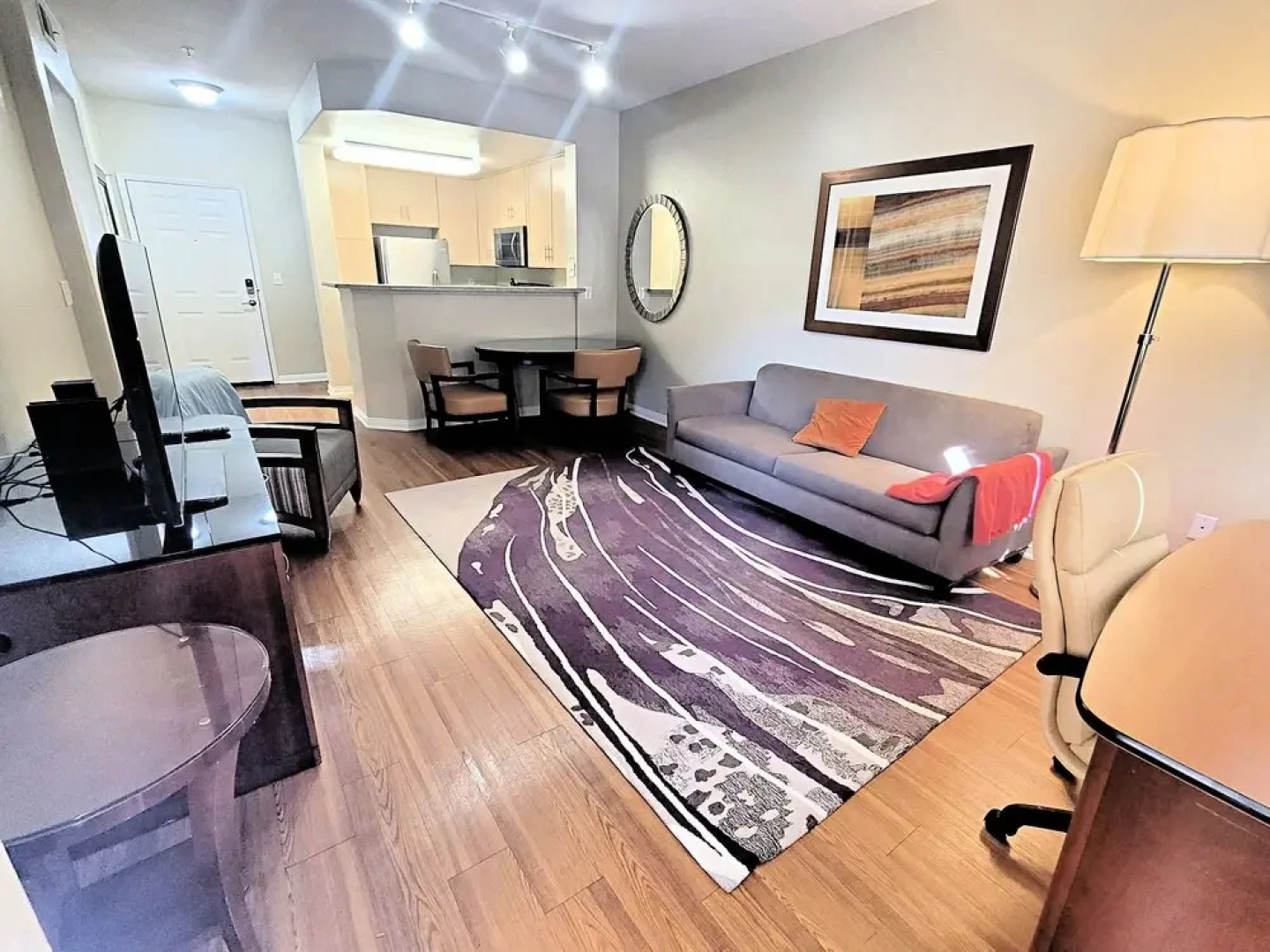 Lovely Apartments at Fullerton