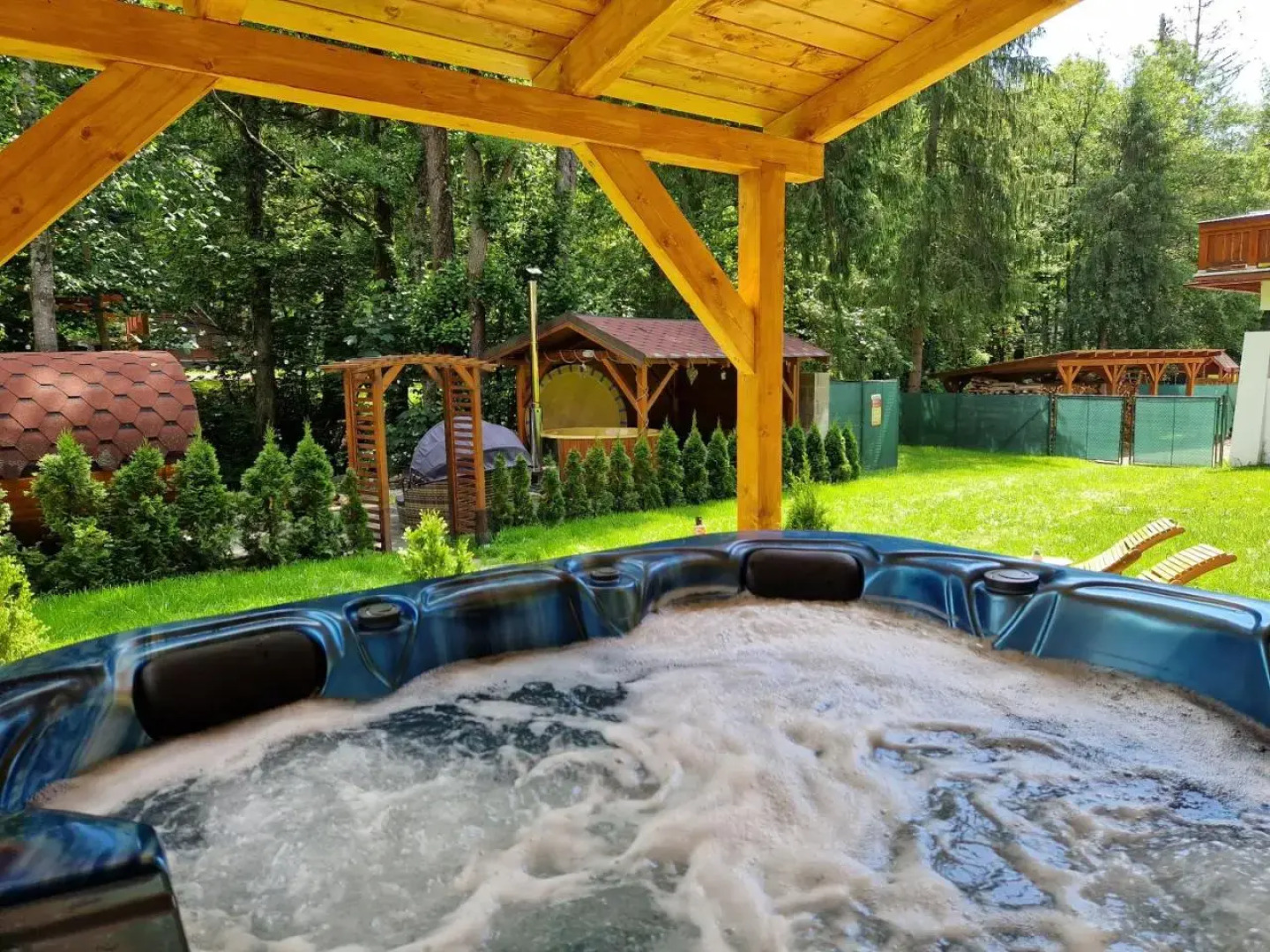 Pension/Apartments Kúria na Táloch