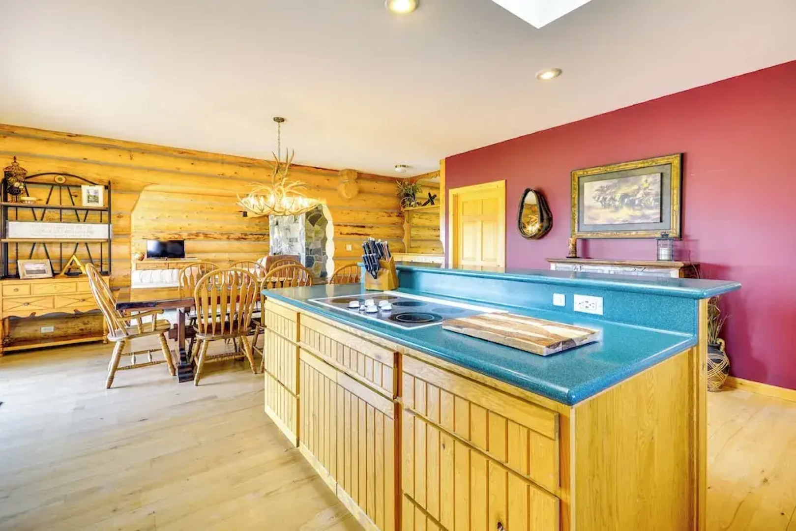 Roberts A-frame Log Cabin Near Red Lodge Mountain!