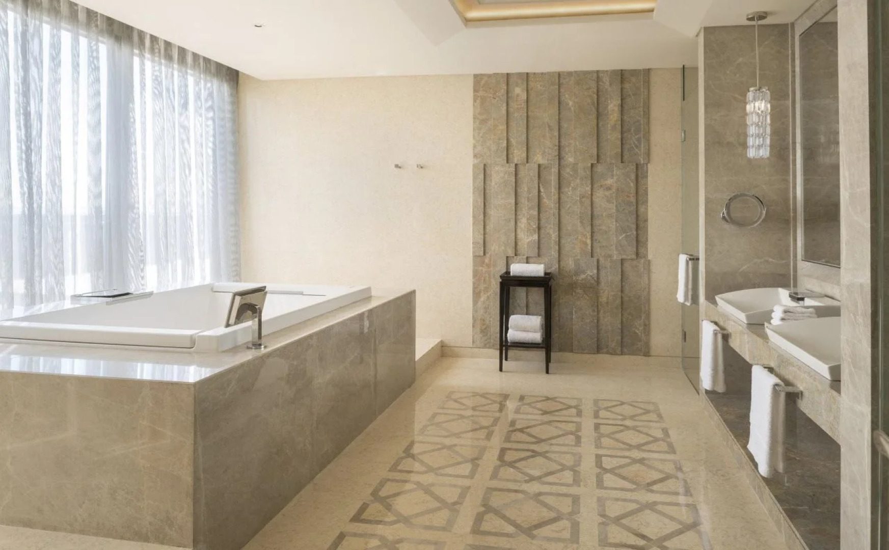 Sheraton Changchun Jingyuetan Hotel