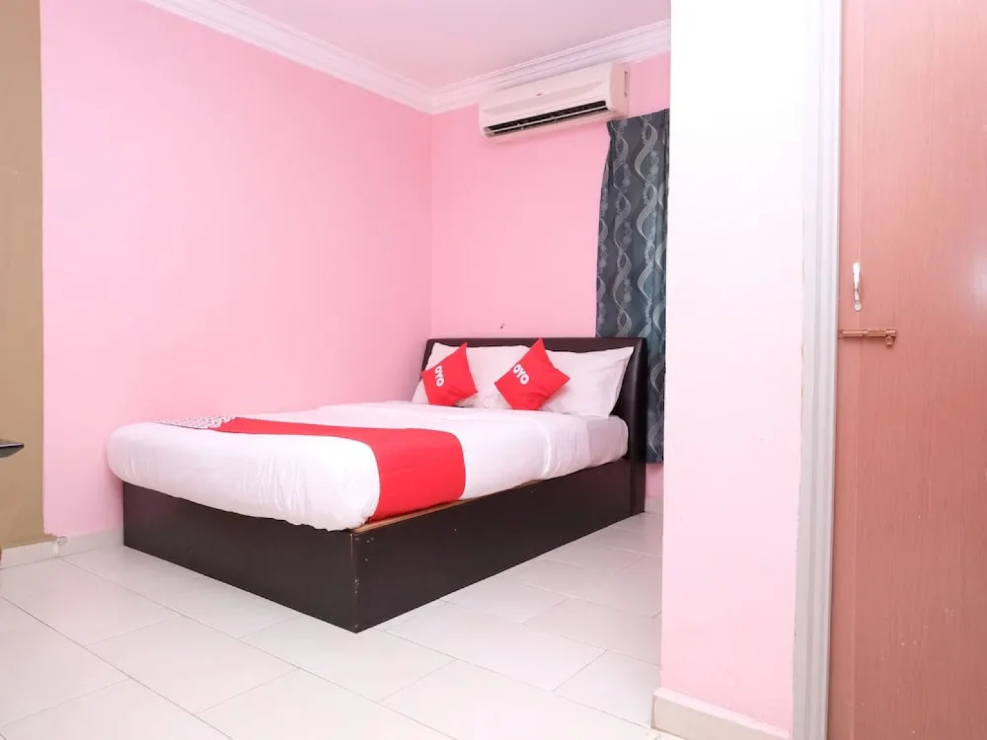 OYO 44005 Senangin Resort and Cafe