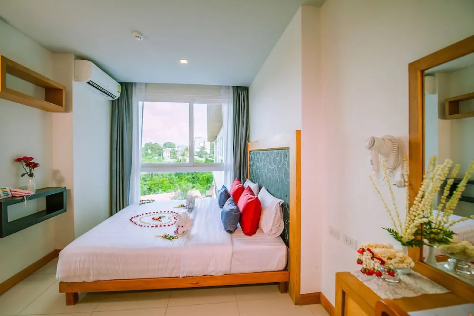 Grand Nai Harn Suites