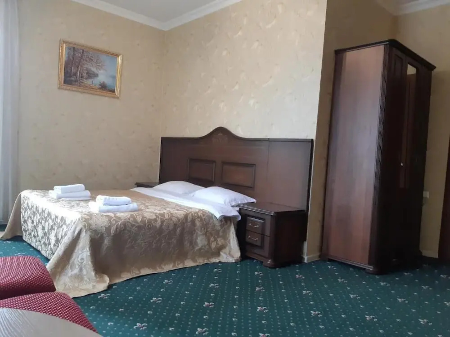 Всесезонный курортный отель Родник